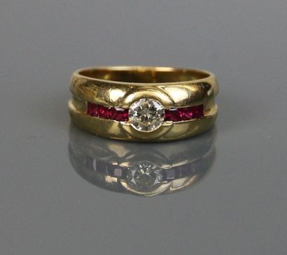 Yellow gold 750°/°° diamond ring set with...