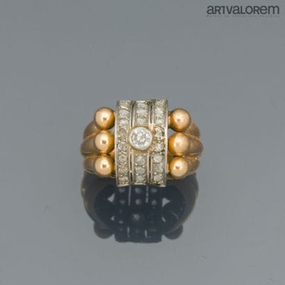 Ring in yellow gold 750°/°° and platinum,...