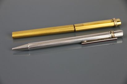 CARTIER
Gold-plated 
