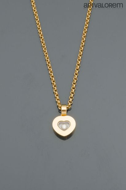 CHOPARD
Jaseron chain holding a heart-shaped...
