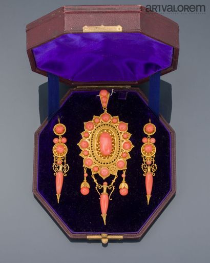 Etruscan-style half-set in yellow gold 750°/°°...