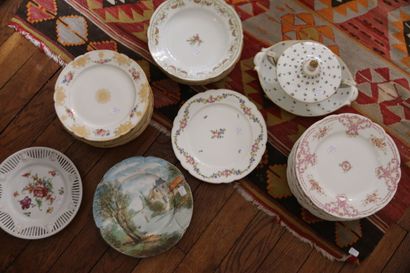MANNETTE -
Limoges porcelain dinner services...
