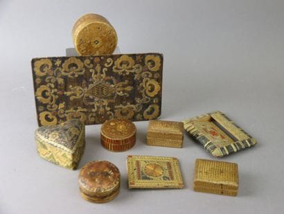Set of polychrome straw marquetry boxes comprising:...
