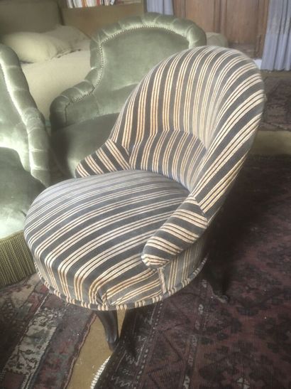 Two toadstool armchairs, green velvet upholstery.
19th...