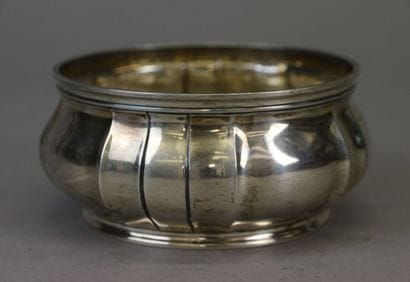 RISLER & VACHETTE, Paris,
Bowl in 950°/°°...