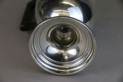 Verseuse sur piédouche en argent 950°/°°...