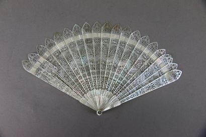 Fan, the paper leaf with polychrome watercolor...
