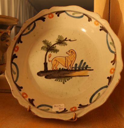 NEVERS,
Earthenware plate with contoured...