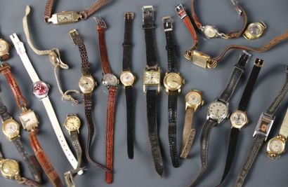 Set comprising some twenty ladies' watches,...