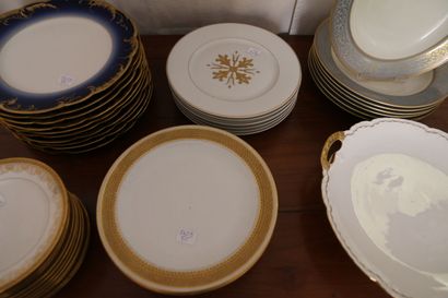 HAVILAND, Limoges. 
Part of a porcelain dinner...
