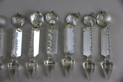 MANNETTE - Important set of cut and beveled...