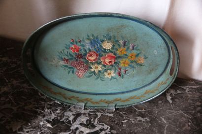 Four trays in painted sheet metal with polychrome...