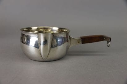 Cassolette in 950°/°° silver, wooden handle....