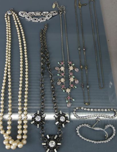 Set of costume jewelry including: rhinestone...