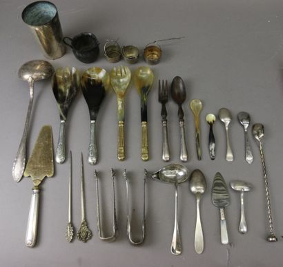 MANNETTE- Silver-plated set of cutlery including:...