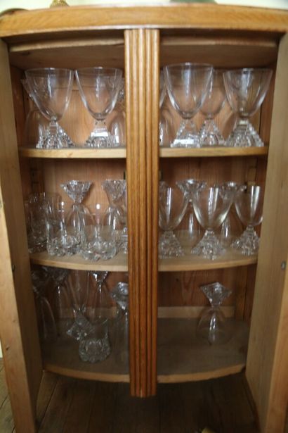 MANNETTE - Part of a crystal glass service...