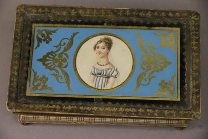 Set of snuff boxes, sugared almond boxes,...