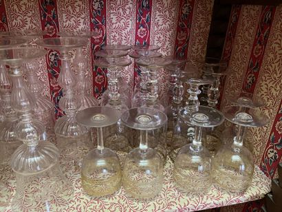 MANNETTE - Set of crystal stemware, goblets,...