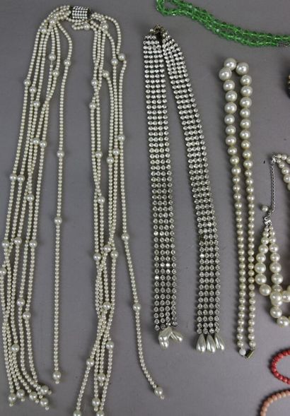 Set of costume jewelry including necklaces...