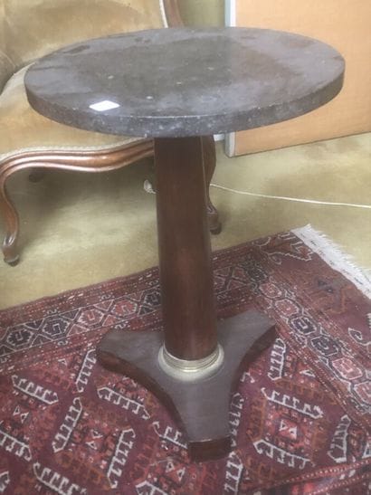 Mahogany veneered tripod pedestal table,...