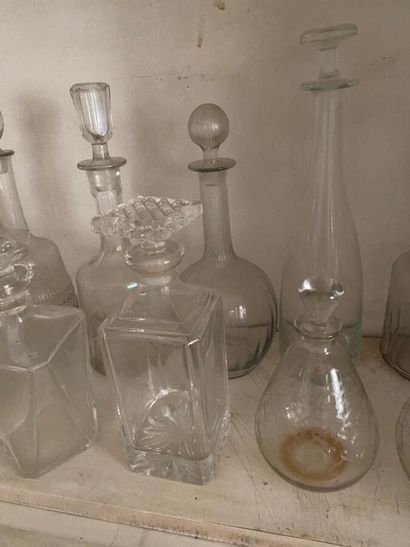 MANNETTE - Set including thirteen glass and...