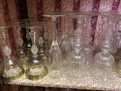 MANNETTE - Set of crystal stemware, goblets,...