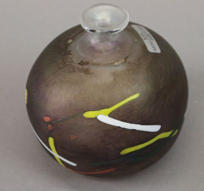 Bertild Valien, KOSTA BODA - SWEDEN
Ball-shaped...