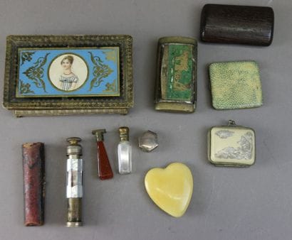 Set of snuff boxes, sugared almond boxes,...
