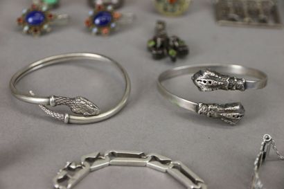 Costume jewelry set including a pair of earrings,...