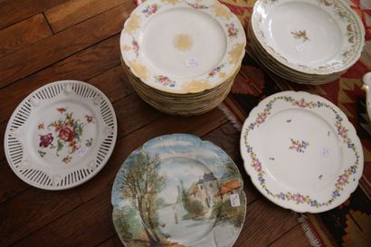 MANNETTE -
Limoges porcelain dinner services...