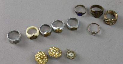 Set of costume jewelry including: five signet...
