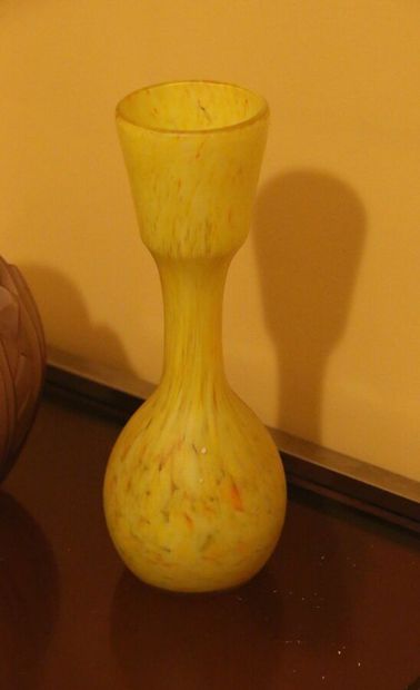 Purple-tinted molded glass ovoid vase decorated...