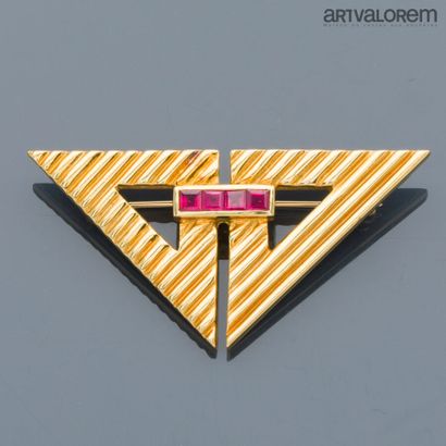 TIFFANY & CO 
Brooch in 750°/°° yellow gold...