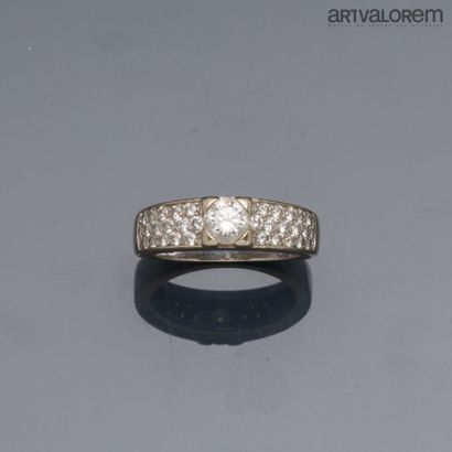 Wedding band ring in 750°/°° white gold,...