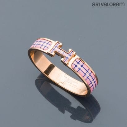 HERMÈS Paris
H-click bracelet, pink tartan...