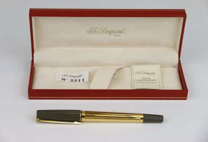 DUPONT 
Saint Germain model
Fountain pen...
