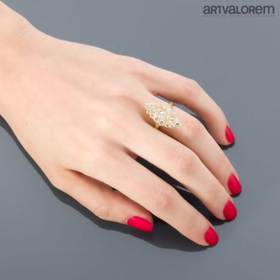 Marquise ring in yellow gold 750°/°°, the...