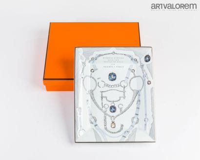 HERMÈS Paris
Large porcelain pocket organizer
Dimensions:...