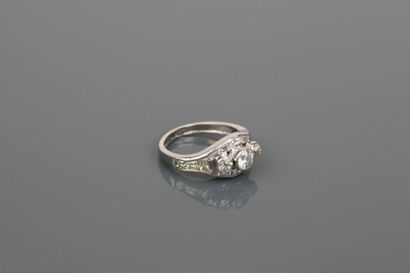 Garter ring in 750°/°° white gold set with...