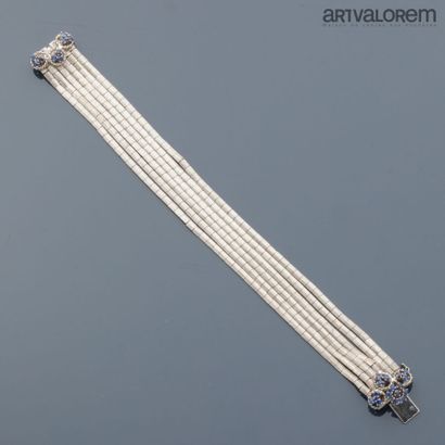 Bracelet in 750°/°° white gold with six strands...