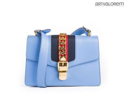 GUCCI
Handbag in soft lavender calfskin
Beige...