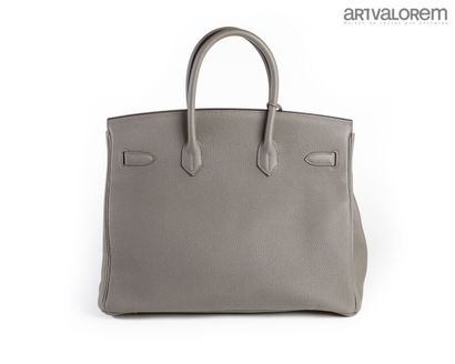 HERMÈS Paris
Birkin bag 35cm in grey togo...