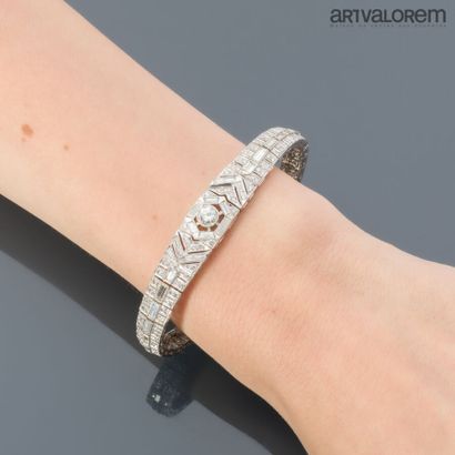 Flexible bracelet in 750°/°° white gold with...
