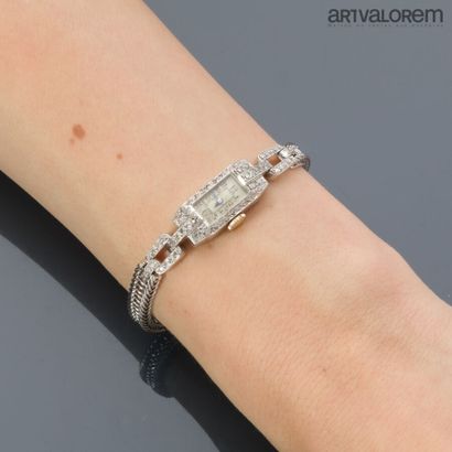 Ladies' wristwatch in 950°/°° platinum, diamond-polished...