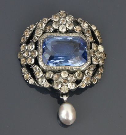 800°/°° silver shoe buckle decorated with...