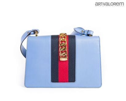 GUCCI
Handbag in soft lavender calfskin
Beige...