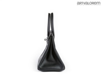 HERMÈS Paris
Birkin bag 30cm in black Epsom...