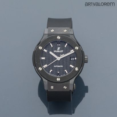 HUBLOT
No. 1301523
Ceramic mid-size wristwatch
Round...