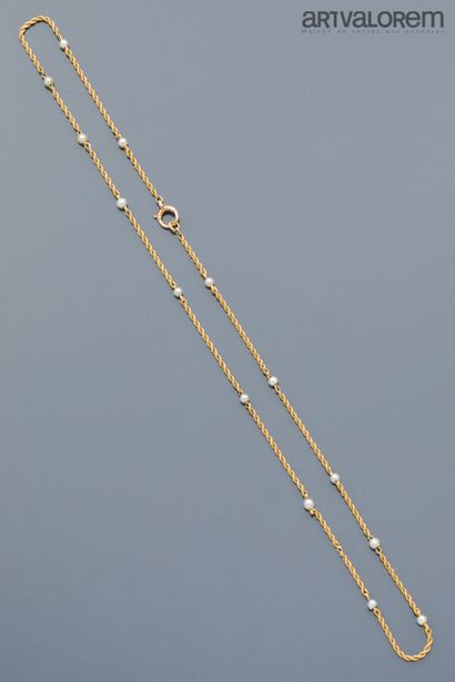 Long necklace in yellow gold 750°/°° with...
