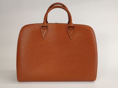 LOUIS VUITTON
Handbag, 